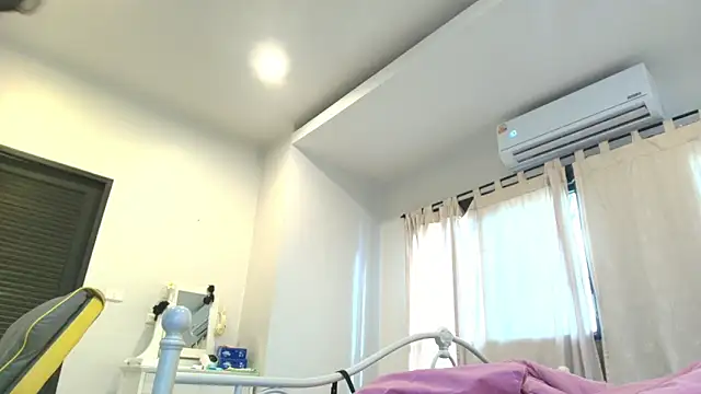 Snapshot of seo_yeon_ chatting on 12-31-24, 12:43 seo yeon online show from 12-31-24, 12:43