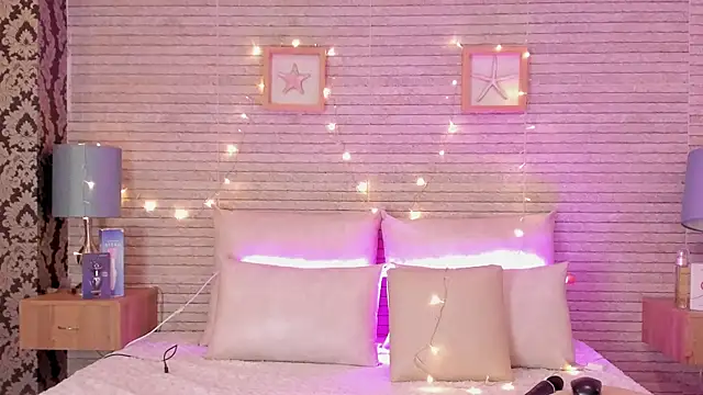 Snapshot of Catalinna_Thompson chatting on 02-22-25, 12:08 Catalinna Thompson online show from 02-22-25, 12:08