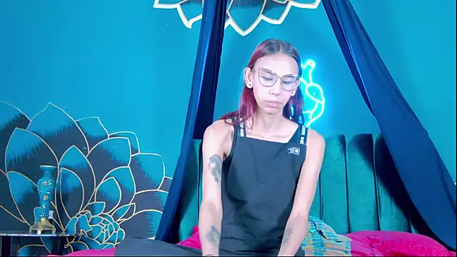 Lunamistyc online show from 10-08-25, 07:33