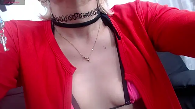 ariana crazzy online show from 01-15-25, 09:13