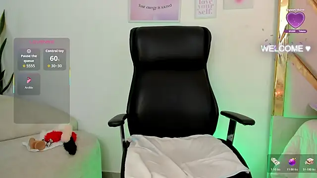 Snapshot of Goddess__Lilith chatting on 10-29-25, 02:25 Goddess Lilith online show from 10-29-25, 02:25