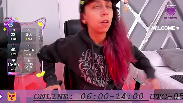 Snapshot of Goddess__Lilith chatting on 01-09-26, 04:04 Goddess Lilith online show from 01-09-26, 04:04