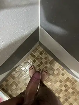 mylovetr1 online show from 02-04-25, 05:31