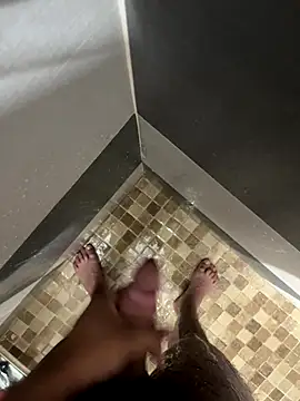 mylovetr1 online show from 09-28-25, 11:54