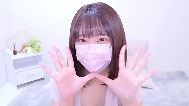 Snapshot of aki_zzz chatting on 12-16-24, 05:27 aki zzz online show from 12-16-24, 05:27