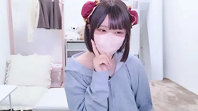 Snapshot of aki_zzz chatting on 12-05-25, 04:03 aki zzz online show from 12-05-25, 04:03