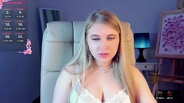 Snapshot of Evacadooo chatting on 03-15-25, 05:52 Evacadooo online show from 03-15-25, 05:52