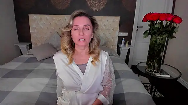 AllisonWilliams online show from 09-14-25, 05:01