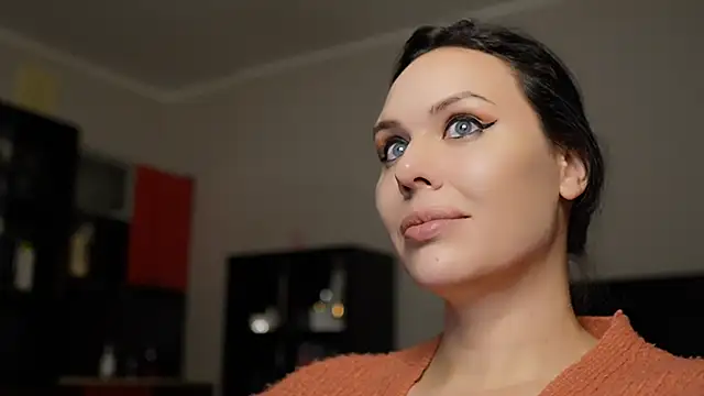 MollyCheiz online show from 12-16-24, 02:04