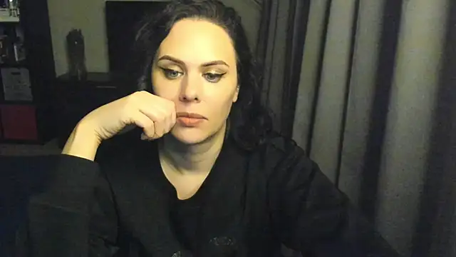 MollyCheiz online show from 01-28-25, 02:53