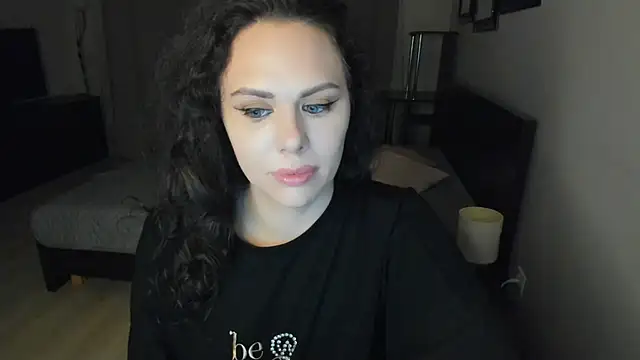 MollyCheiz online show from 09-08-25, 11:48