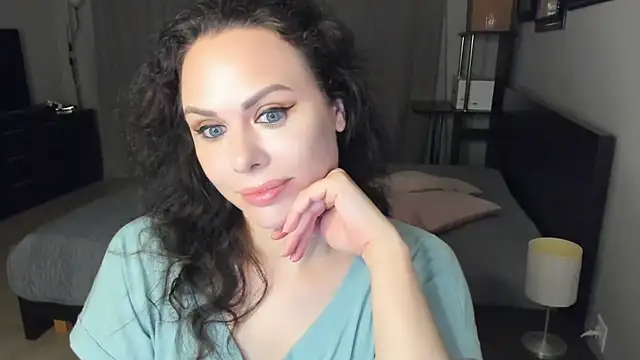 MollyCheiz online show from 09-10-25, 09:37