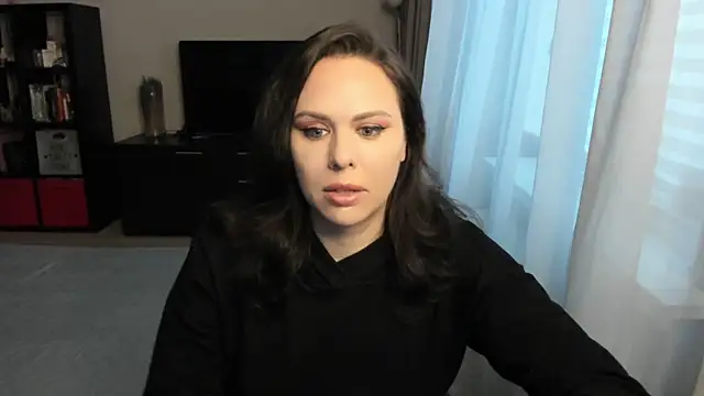 MollyCheiz online show from 11-11-25, 12:49