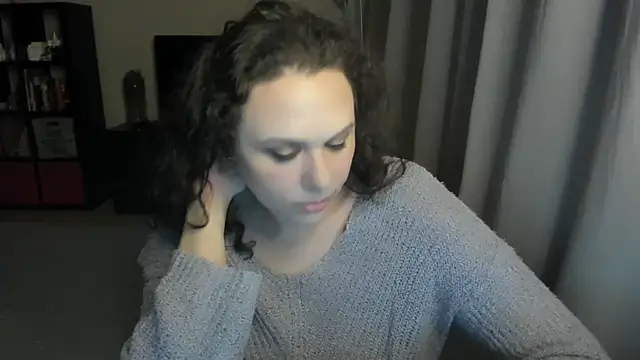 MollyCheiz online show from 05-26-26, 09:33