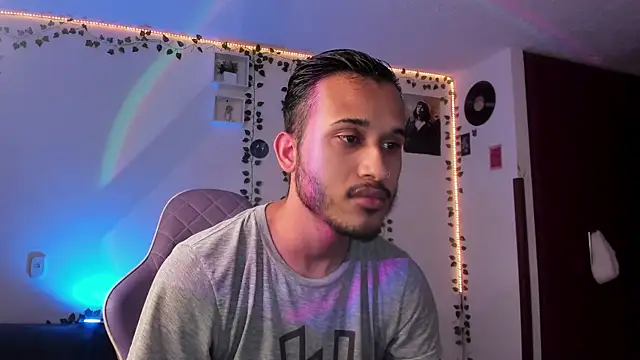 Raf brunette online show from 02-03-25, 11:20