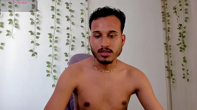 Raf brunette online show from 09-11-25, 02:39