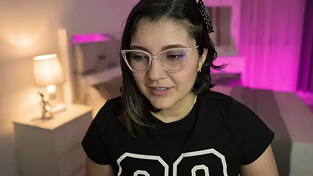 Camilaa bueno online show from 01-12-25, 04:00