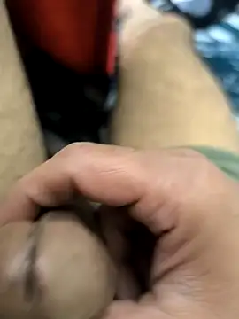 Snapshot of faaseel chatting on 02-13-25, 04:39 faaseel online show from 02-13-25, 04:39