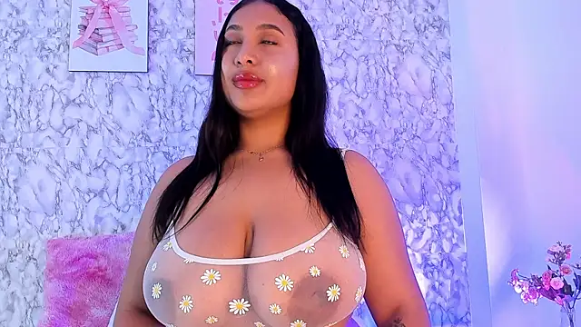  karenestrada online show from 04-14-26, 04:07