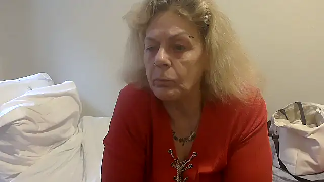 housewife shantie online show from 10-03-25, 10:23