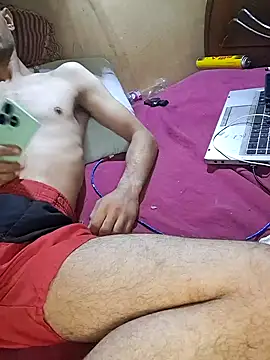 Snapshot of LOOLOOO123123 chatting on 11-11-25, 05:07 LOOLOOO123123 online show from 11-11-25, 05:07