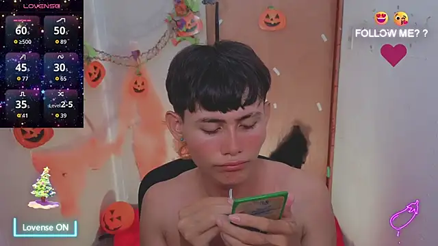 tanjiro cute online show from 11-23-25, 05:29