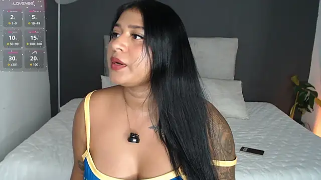 alinakiss online show from 06-26-26, 08:52