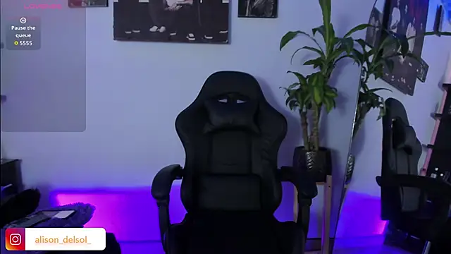 Alisson Wynter online show from 09-21-25, 03:52