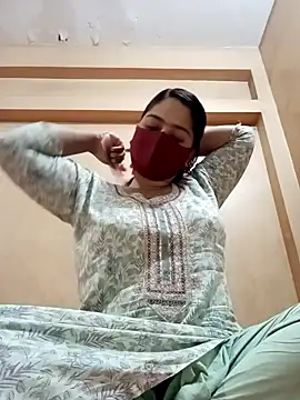 Magical Girl- online show from 02-12-25, 03:07