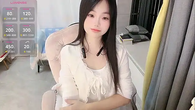 Lena-yyds online show from 10-28-25, 05:04