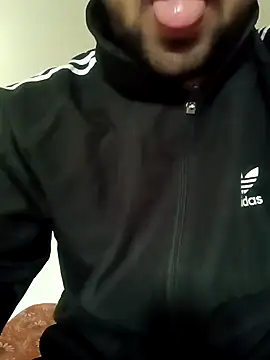 smartboy010101 online show from 01-07-25, 05:22