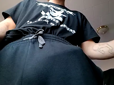 ChuckyyDee online show from 12-25-24, 10:39