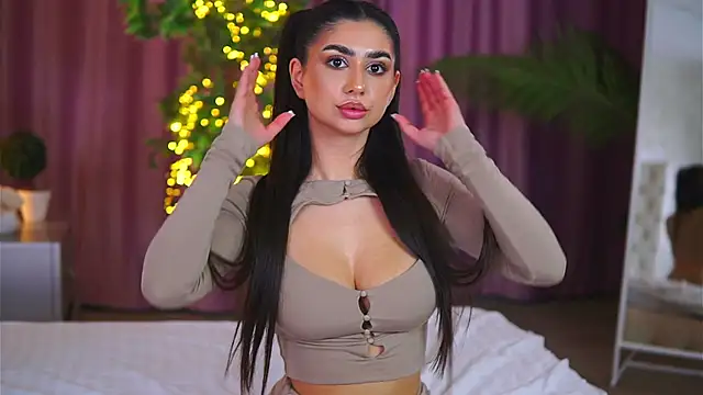 YemayaLuna online show from 12-26-24, 01:07