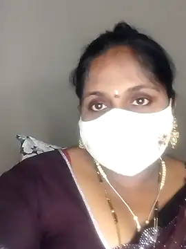 Sexy Radhikaa online show from 03-10-25, 04:03