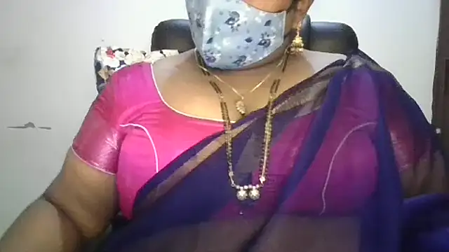 Sexy Radhikaa online show from 07-22-26, 02:25