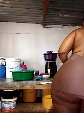 curvyloneah75 online show from 11-06-25, 06:03