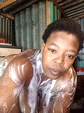 Snapshot of curvyloneah75 chatting on 02-18-26, 07:26 curvyloneah75 online show from 02-18-26, 07:26