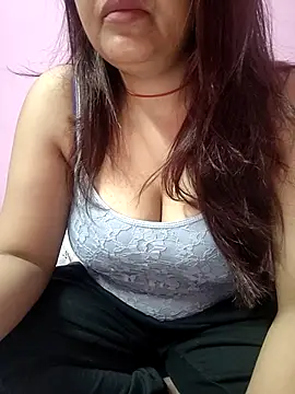 Snapshot of _nishalove19 chatting on 03-18-25, 07:10 nishalove19 online show from 03-18-25, 07:10