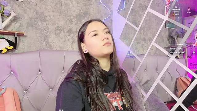 Megan sophia2 online show from 11-28-25, 01:03