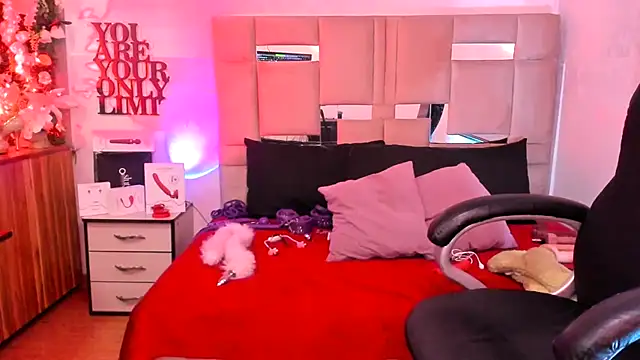 Snapshot of natacha__black_ chatting on 02-24-25, 09:41 natacha black online show from 02-24-25, 09:41