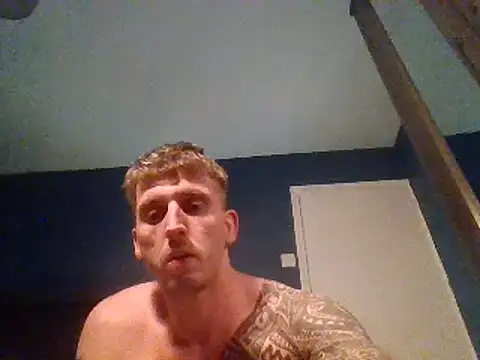 freddie90908 online show from 12-09-24, 09:37