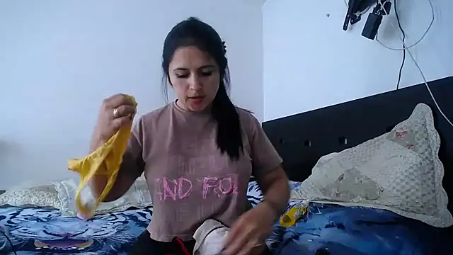 princehermosa44 online show from 06-25-26, 07:51