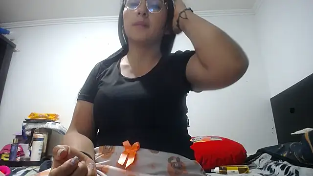 princehermosa44 online show from 07-04-26, 11:33
