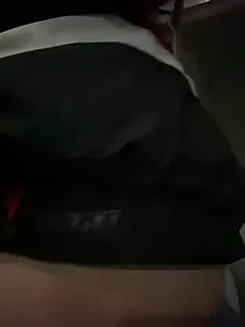 Snapshot of Fuckboy4public chatting on 01-10-25, 08:18 Fuckboy4public online show from 01-10-25, 08:18