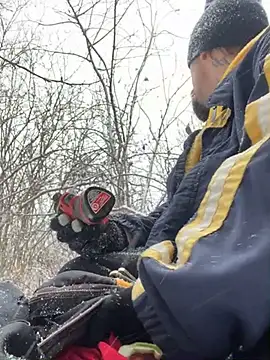 Snapshot of Fuckboy4public chatting on 01-11-25, 07:59 Fuckboy4public online show from 01-11-25, 07:59