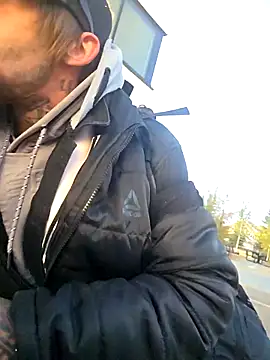 Snapshot of Fuckboy4public chatting on 09-25-25, 01:42 Fuckboy4public online show from 09-25-25, 01:42