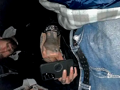 Snapshot of Fuckboy4public chatting on 10-30-25, 11:00 Fuckboy4public online show from 10-30-25, 11:00