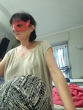 Vagabondainnamorata online show from 10-20-25, 04:07