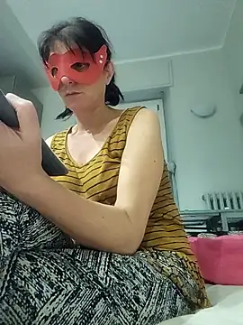 Vagabondainnamorata online show from 11-19-25, 03:45