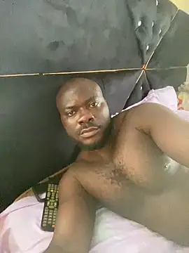 Snapshot of Suckmehar chatting on 02-13-25, 12:32 Suckmehar online show from 02-13-25, 12:32